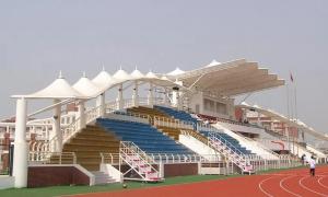 比如县膜结构体育看台